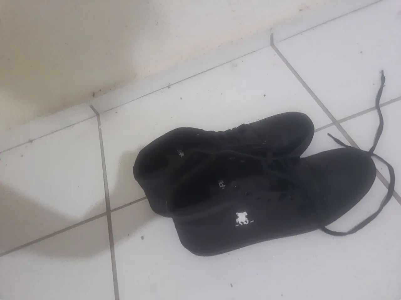 Sapato de cano médio número 46