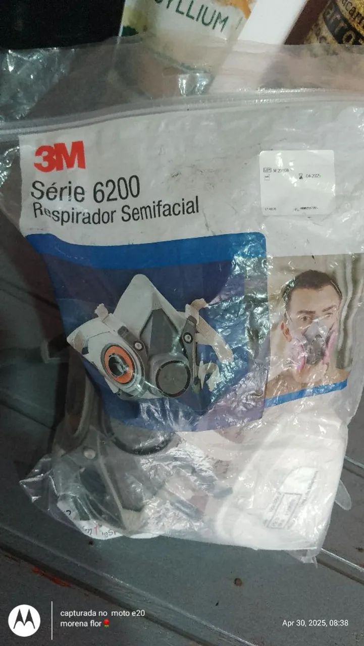 Vendo duas Máscara de proteção respiratória 3M PINTURA  - Foto 3