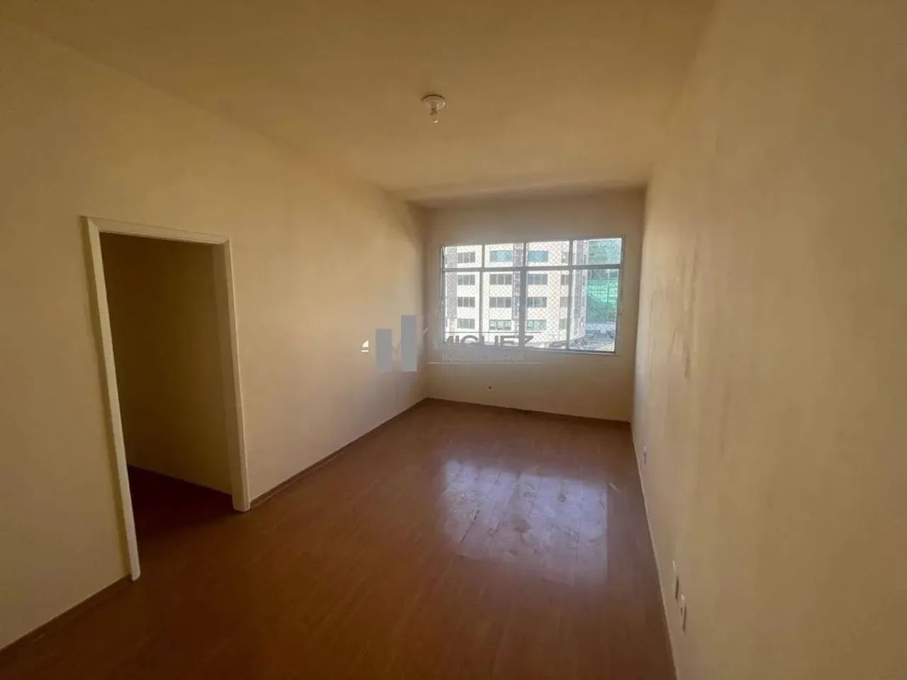 Apartamento para alugar debruçado no Shopping Tijuca! Sala 2 quartos com 1 vaga! - Foto 3