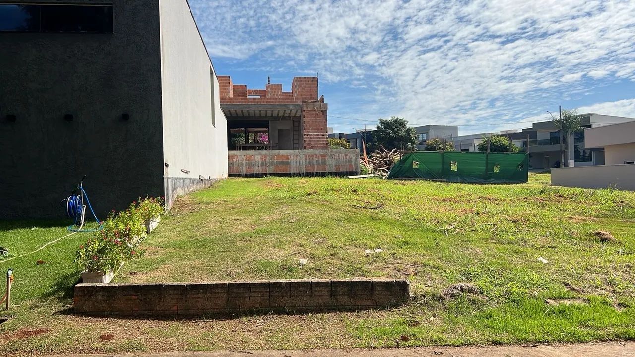 Terreno Condomínio Bella Vittá