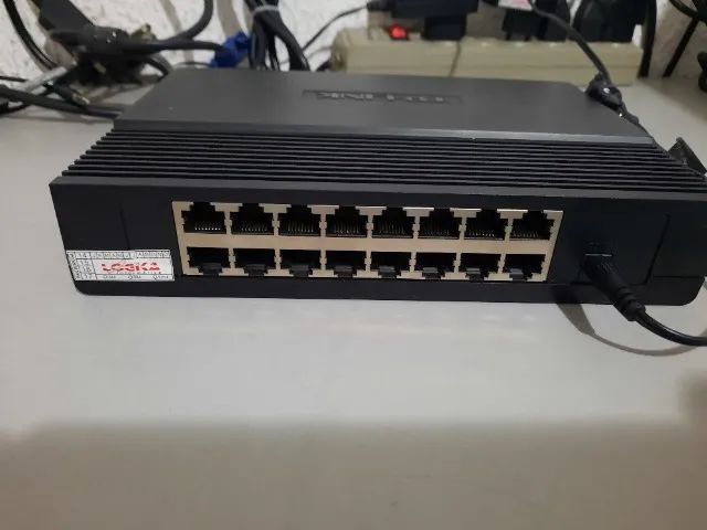Switch TpLink 16 portas - TL-Sf1016D - Foto 3