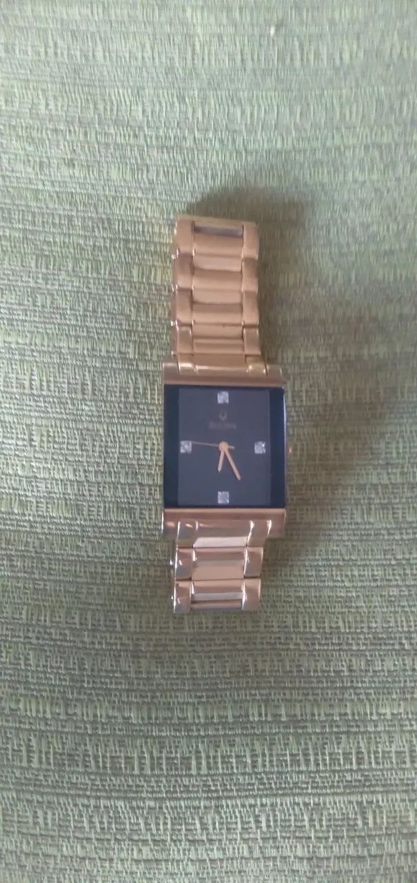 Relógio Bulova Dourado com Diamantes - Foto 2