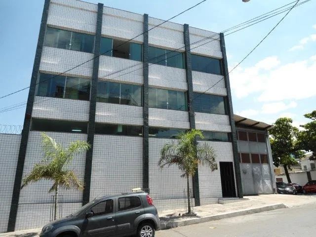 Prédio Comercial c/ Galpão 