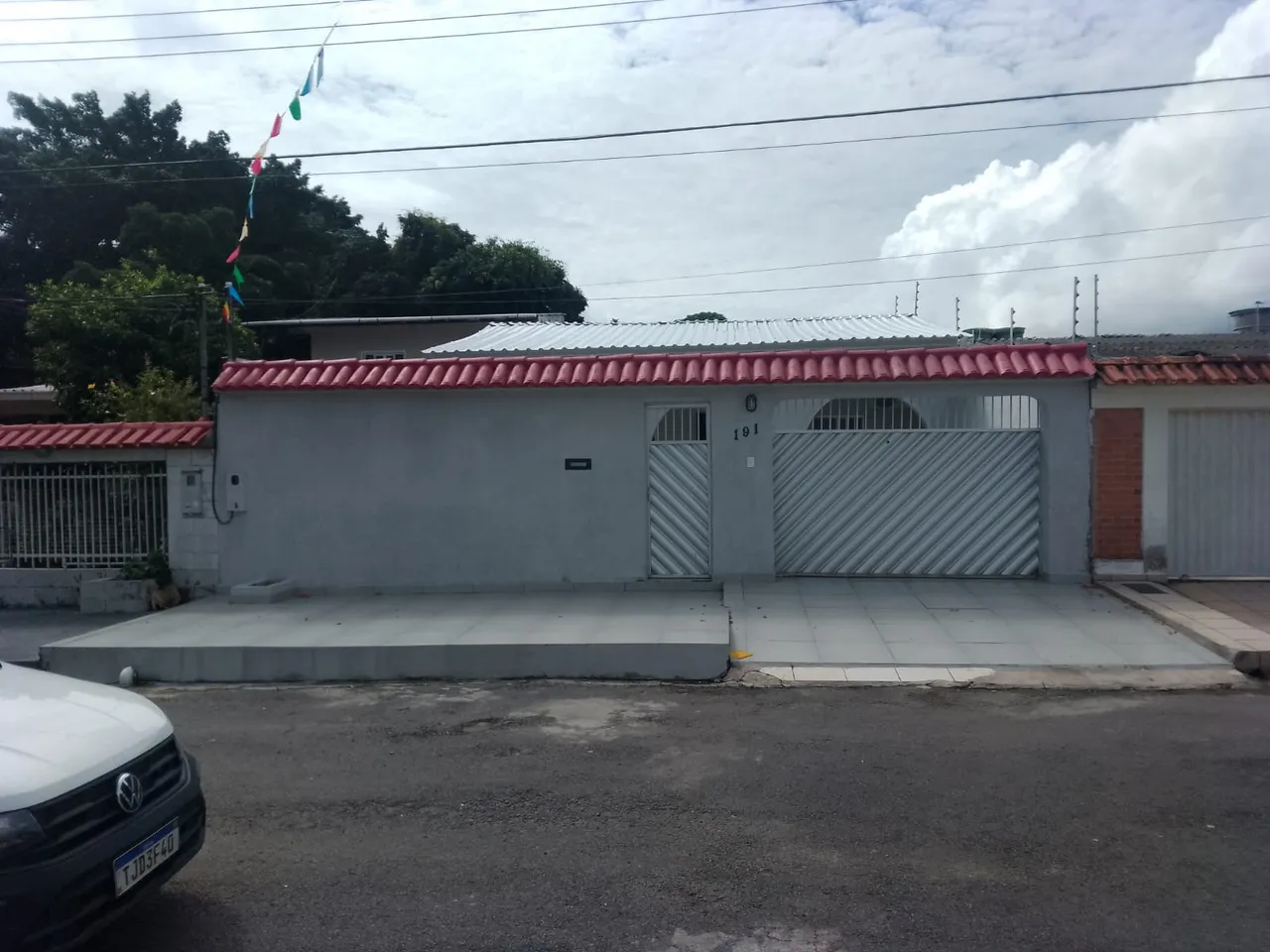 Térrea para aluguel tem 110 metros quadrados com 3 quartos em Flores - Manaus - AM