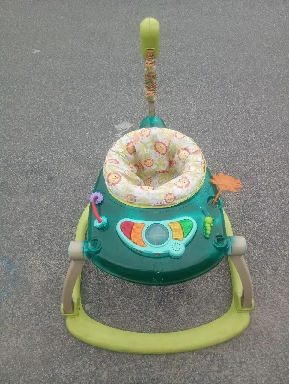 Cadeira infantil pula pula 