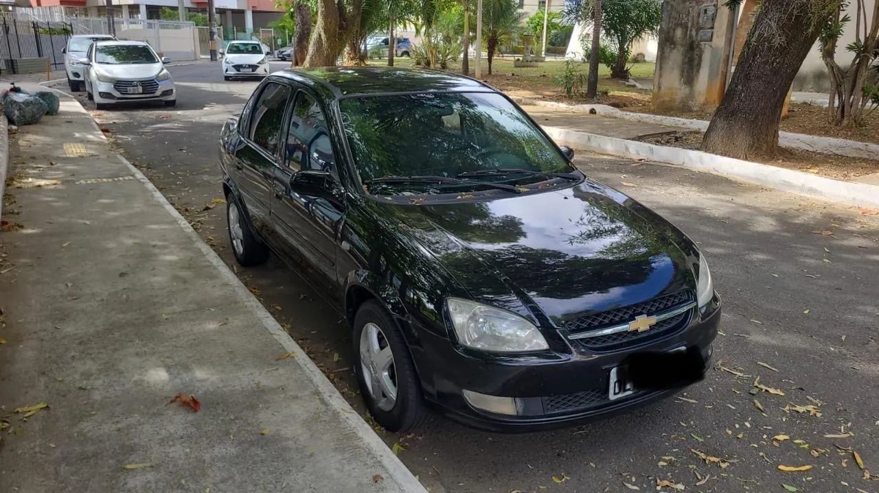 Chevrolet Classic 2013 com preço pra vender logo  - Foto 2