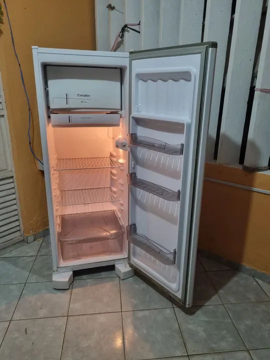 GELADEIRA ESMALTEC DEGELO ROC31 COM 245-LITROS  - Foto 4