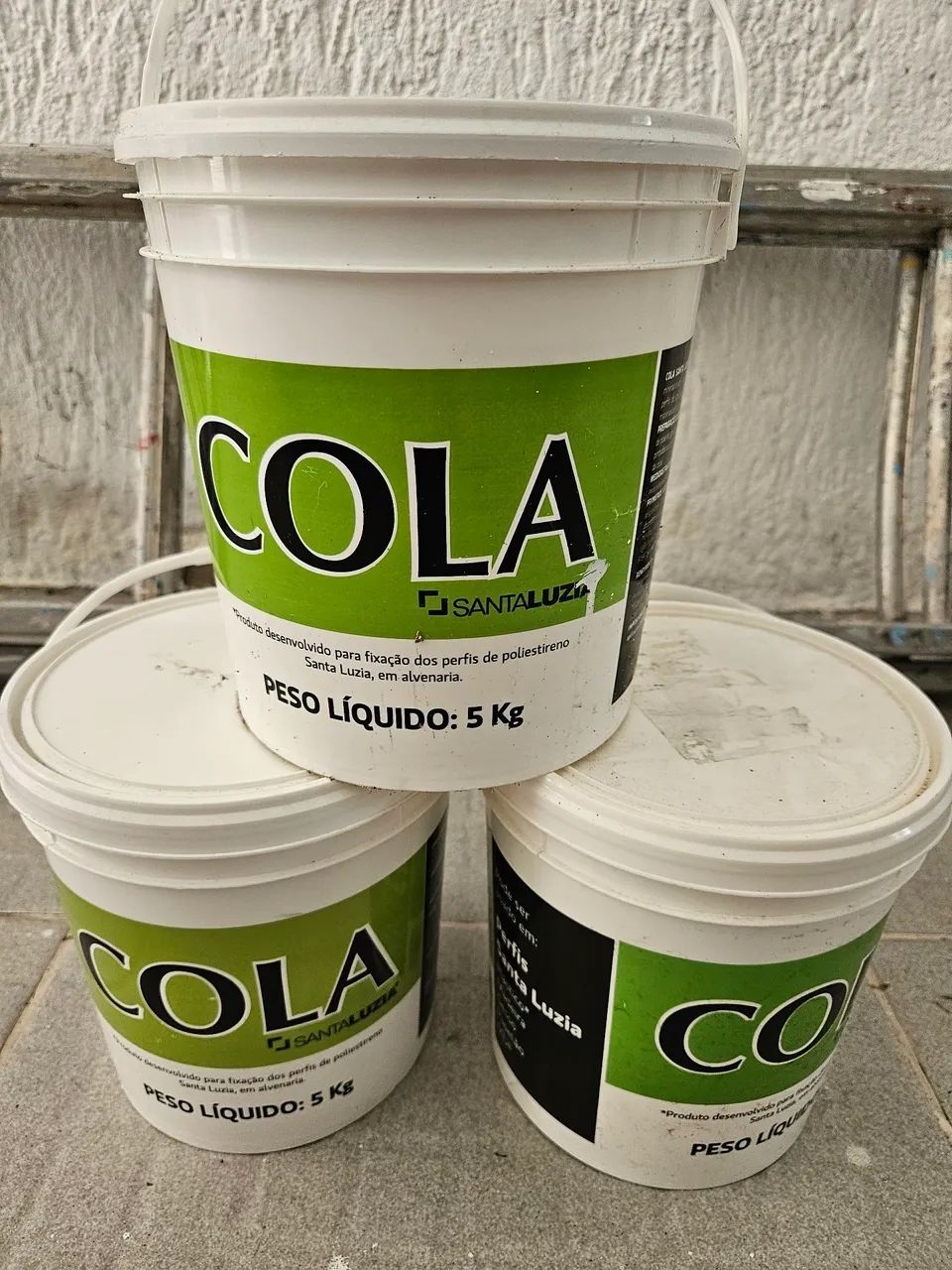 Cola/Adesivo Tipo Cola Santa Luzia 5Kg - Cola para Rodapé Balde 5Kg Santa Luzia LACRADO!!! - Foto 2