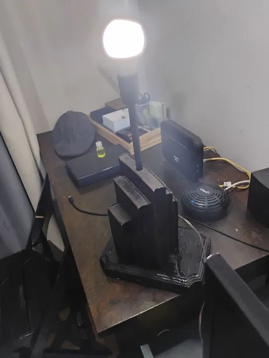 Luminária de Mesa Criativa com Base de Livro Raridade de Antiguidade  - Foto 3