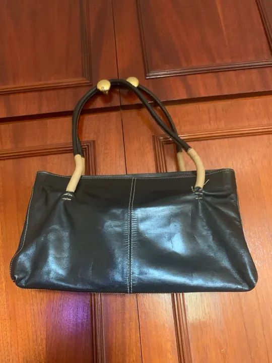 Bolsa de mão em couro preta Arzon - como nova  - Foto 4