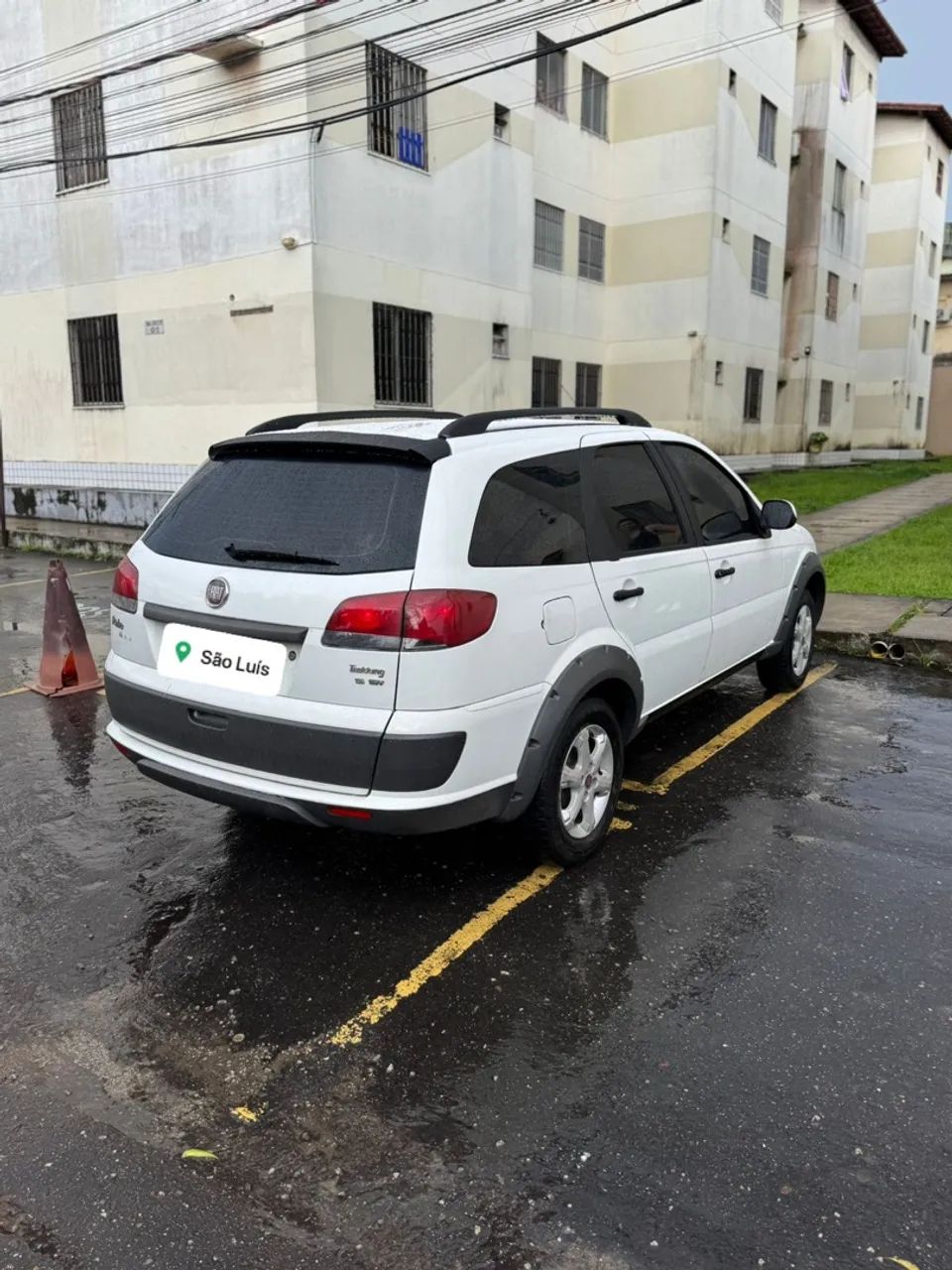Fiat palio weekeed manual 2014 com ipva 2025 pago 1.6  - Foto 2