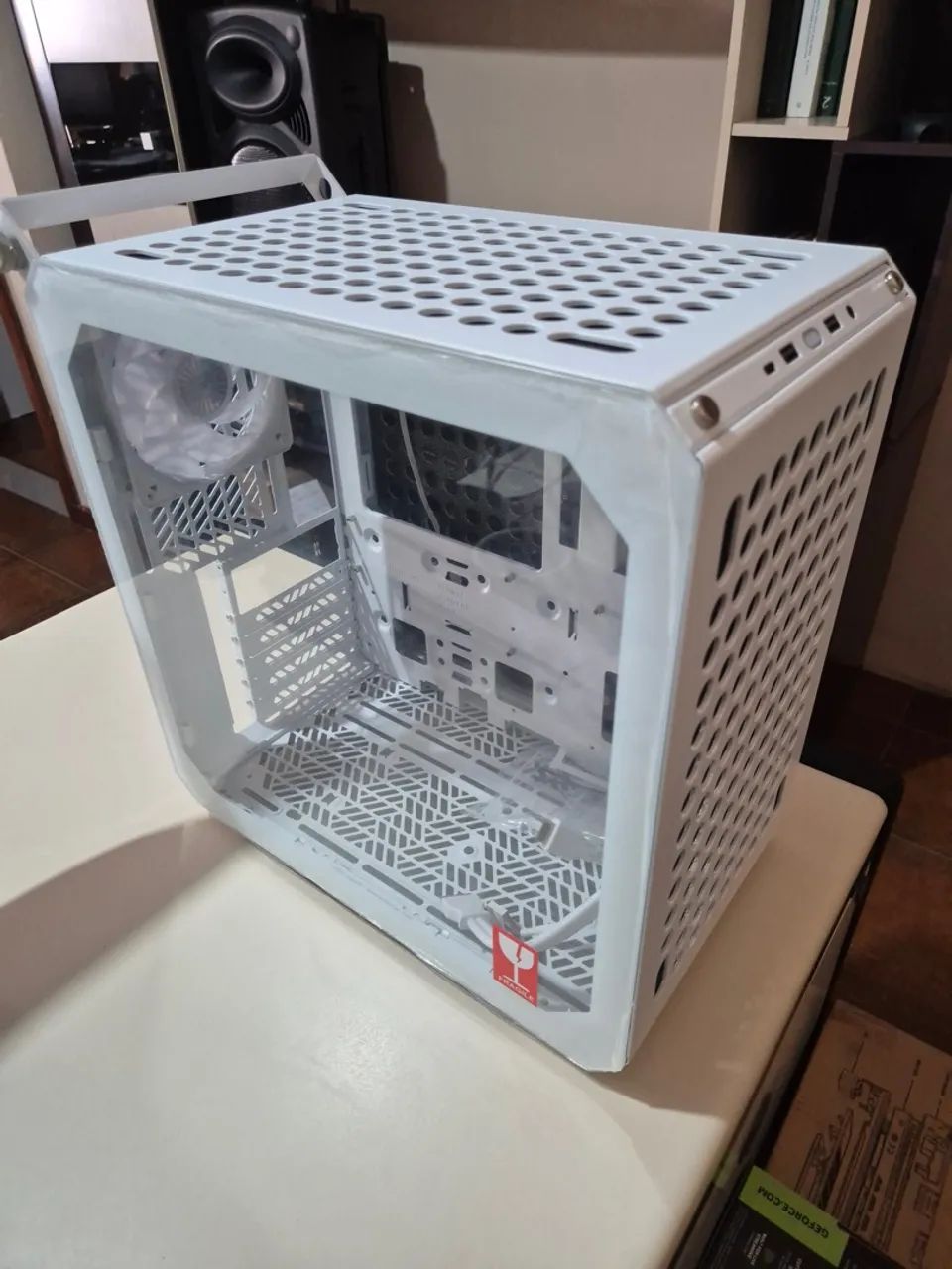 Gabinete Cooler Master Qube 500 - Novo!