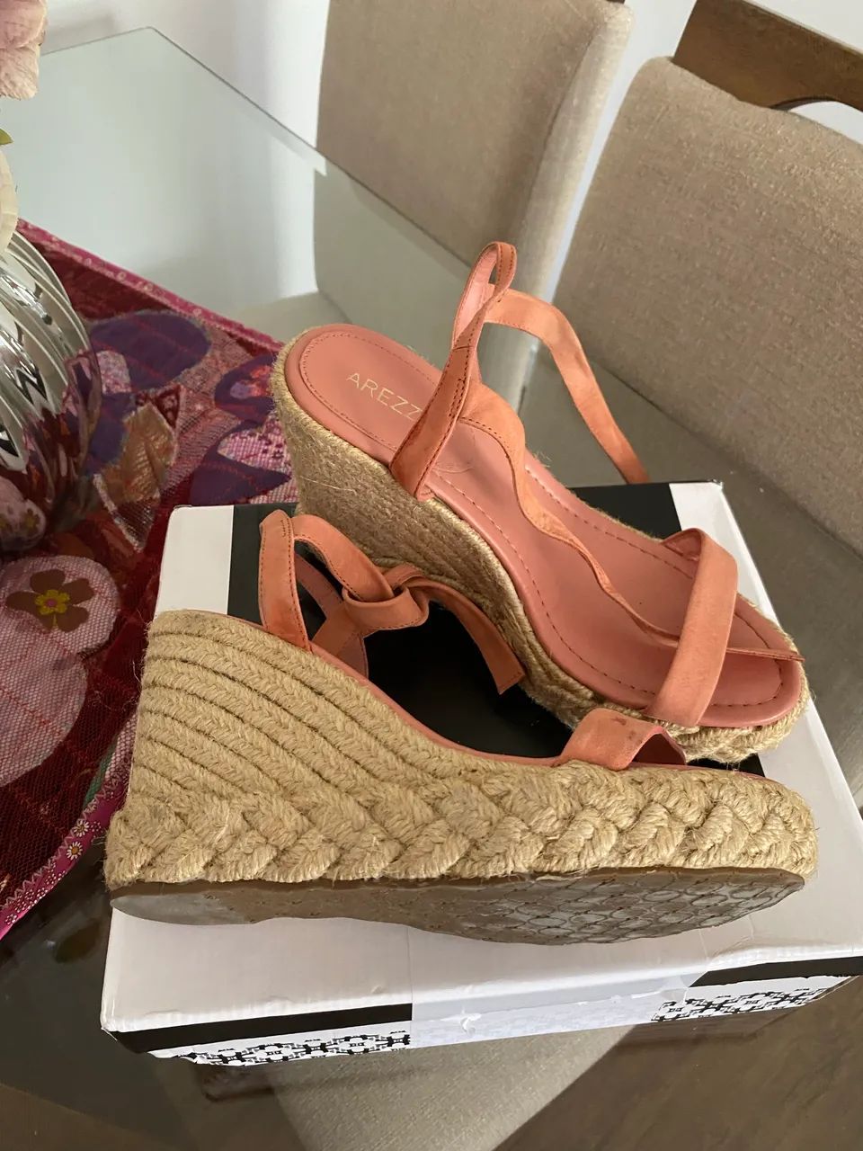 Vendo sandália Arezzo - Foto 5