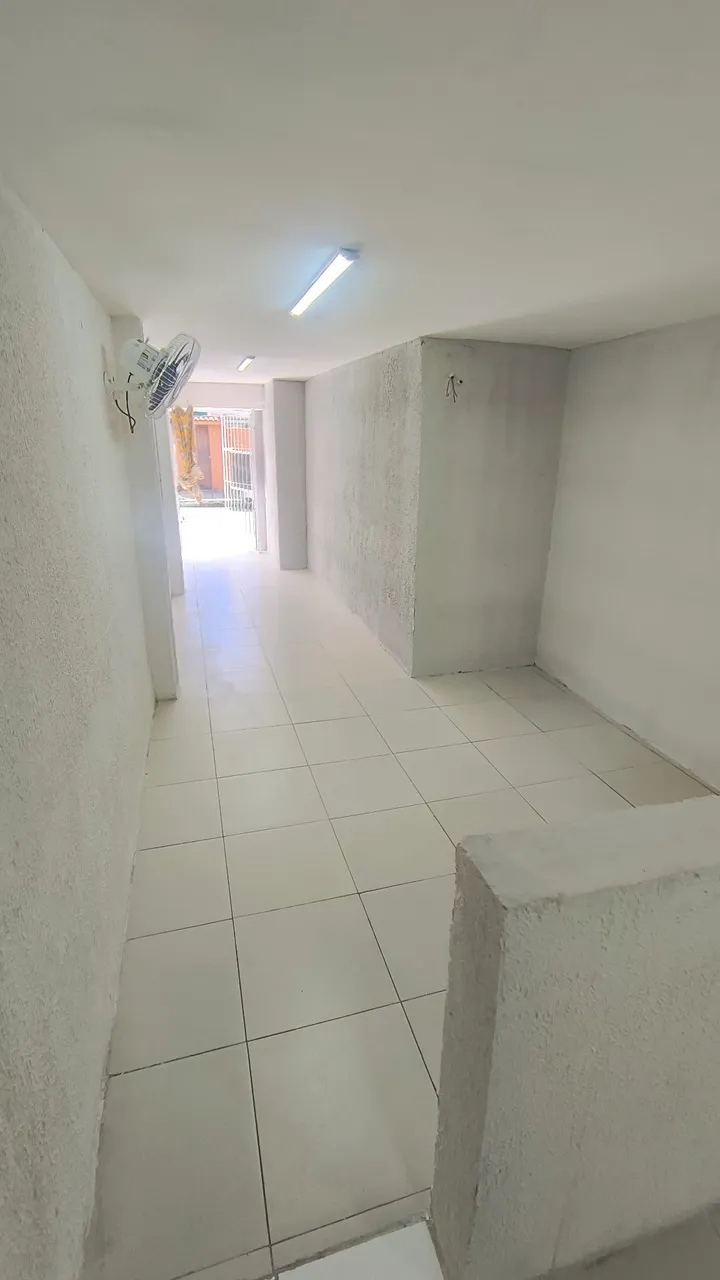 Alugo Ponto comercial próximo ao colégio Coc na Ponta verde