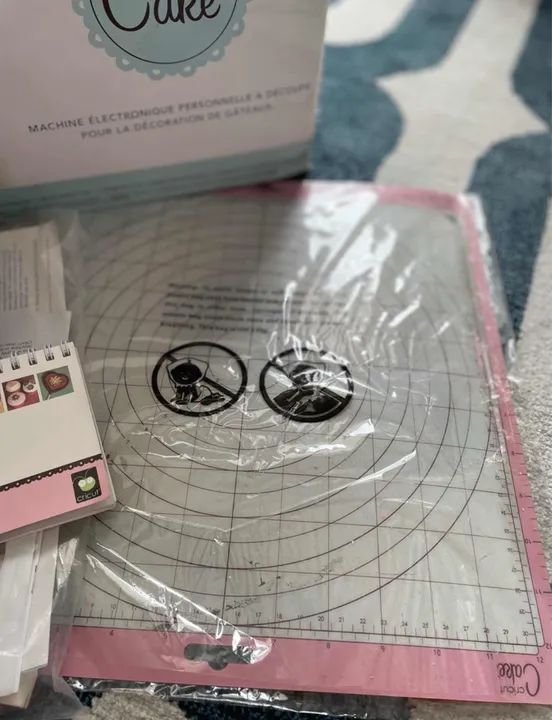Máquina de Decoração de Doces - Cricut Cake