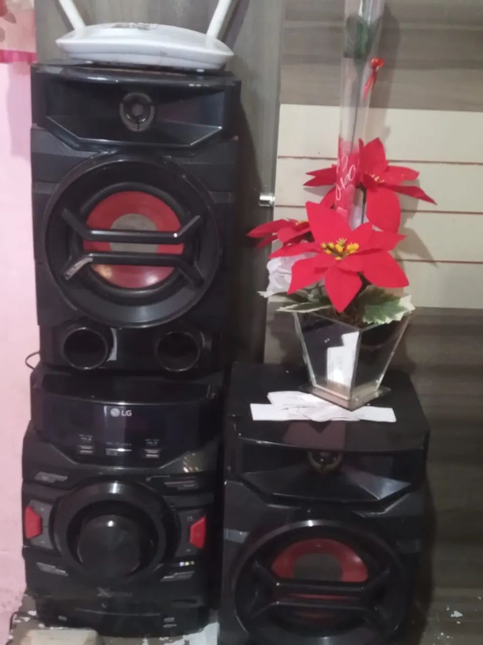 Som LG com Bluetooth e Subwoofer