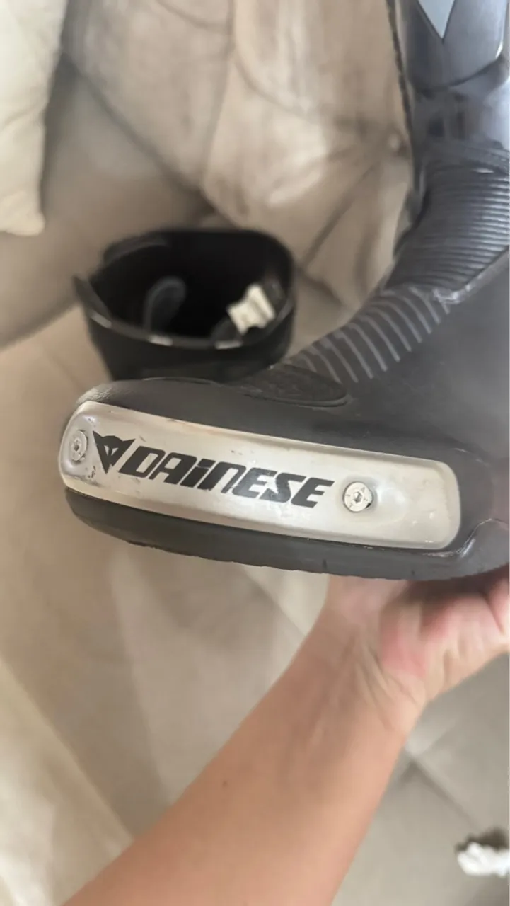 Bota Dainese Axial D1 - Tamanho 44