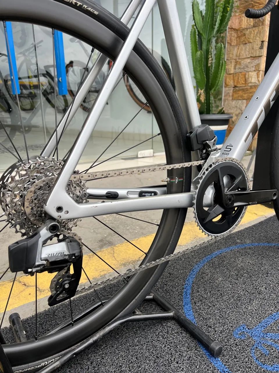  TREK EMONDA DISC CARBONO - 58 - SRAM RIVAL 12V AXS - RODAS WILLIER CARBONO - REVISADA - Foto 2