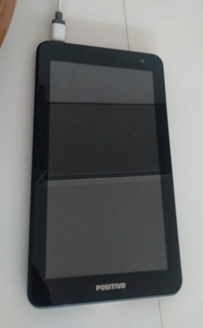 Tablet Positivo (tela trincou)