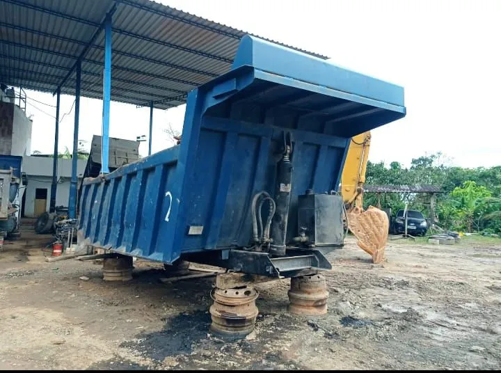 Caçamba para caminhão