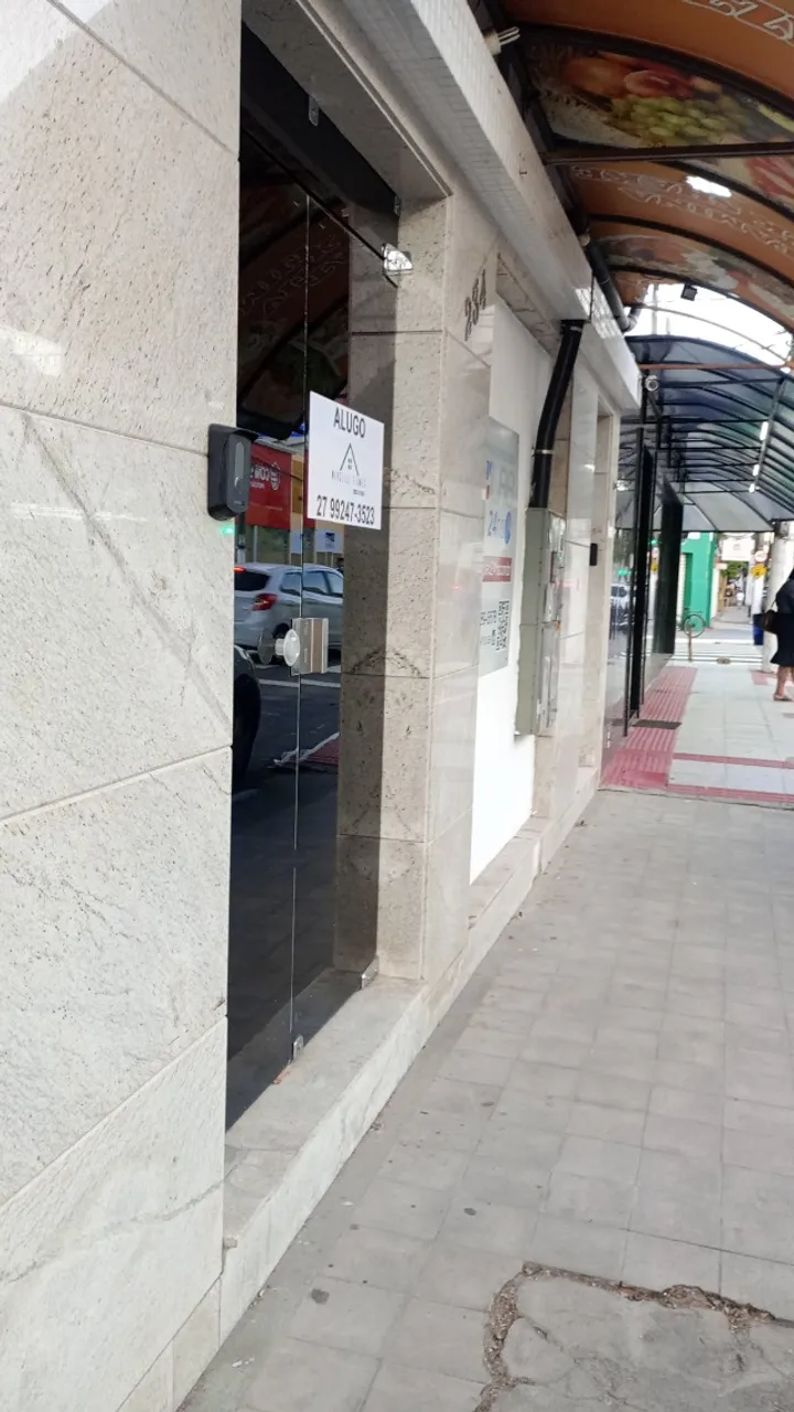 Alugo lojão de 235m2 na Av Luciano das Neves, Centro Vila Velha