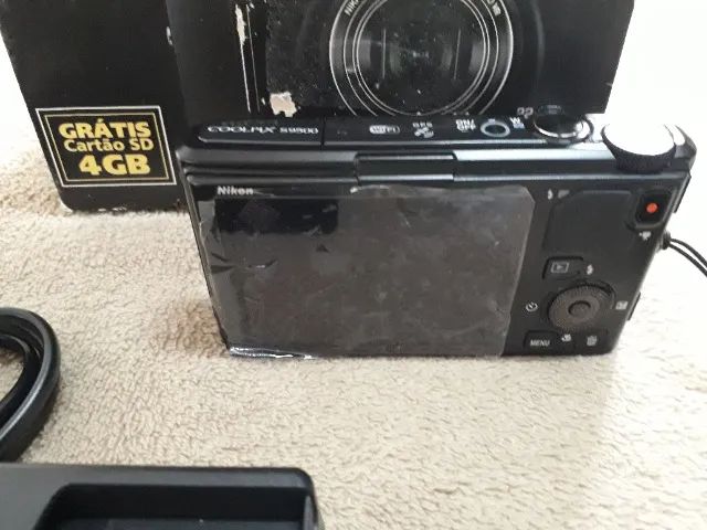 Câmera digital Nikon COOLPIX S9500 Wi-Fi com zoom de 22x e GPS