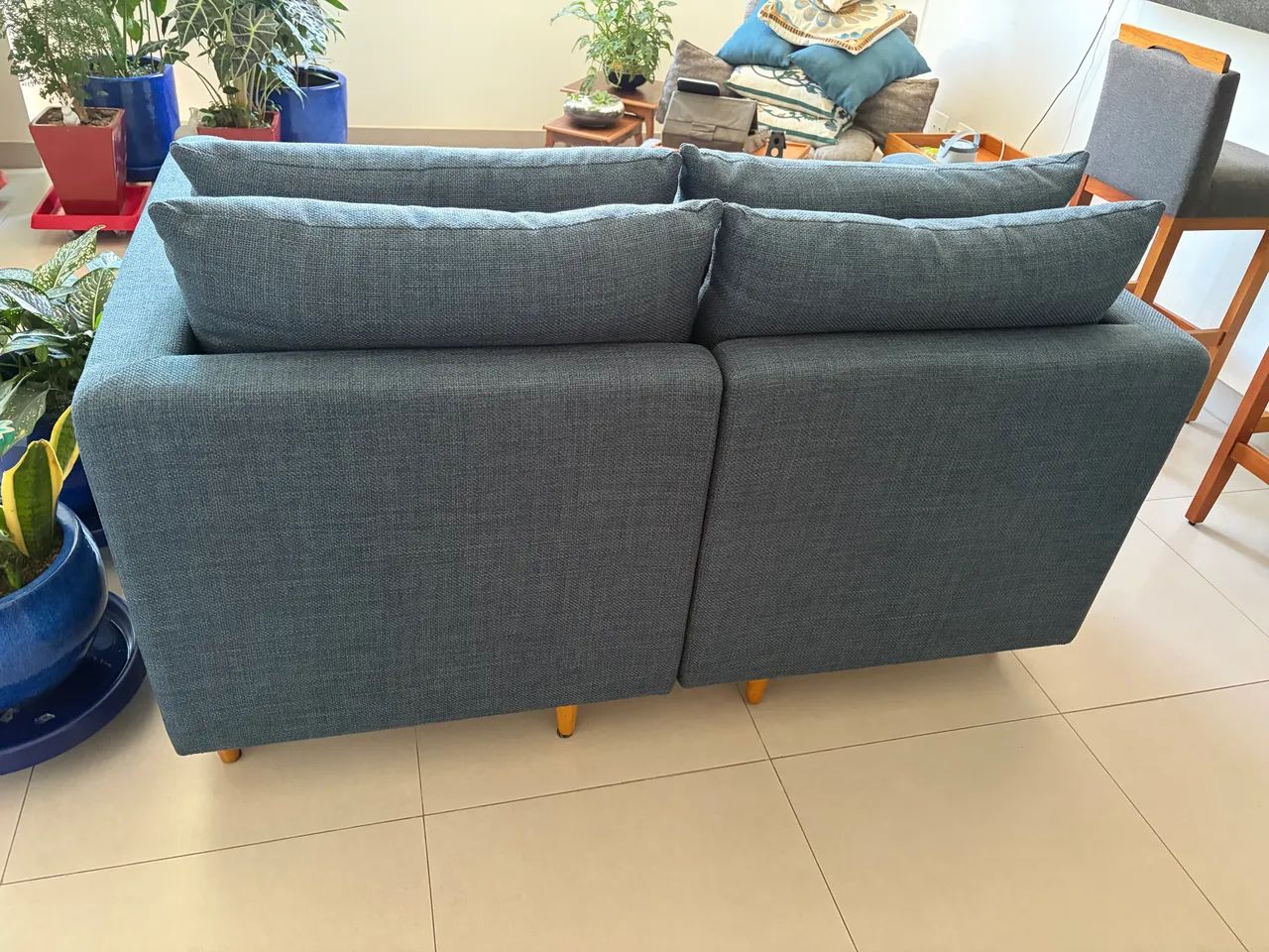 Vendo 2 sofás de 2 lugares Breton + 1 puf - Foto 4