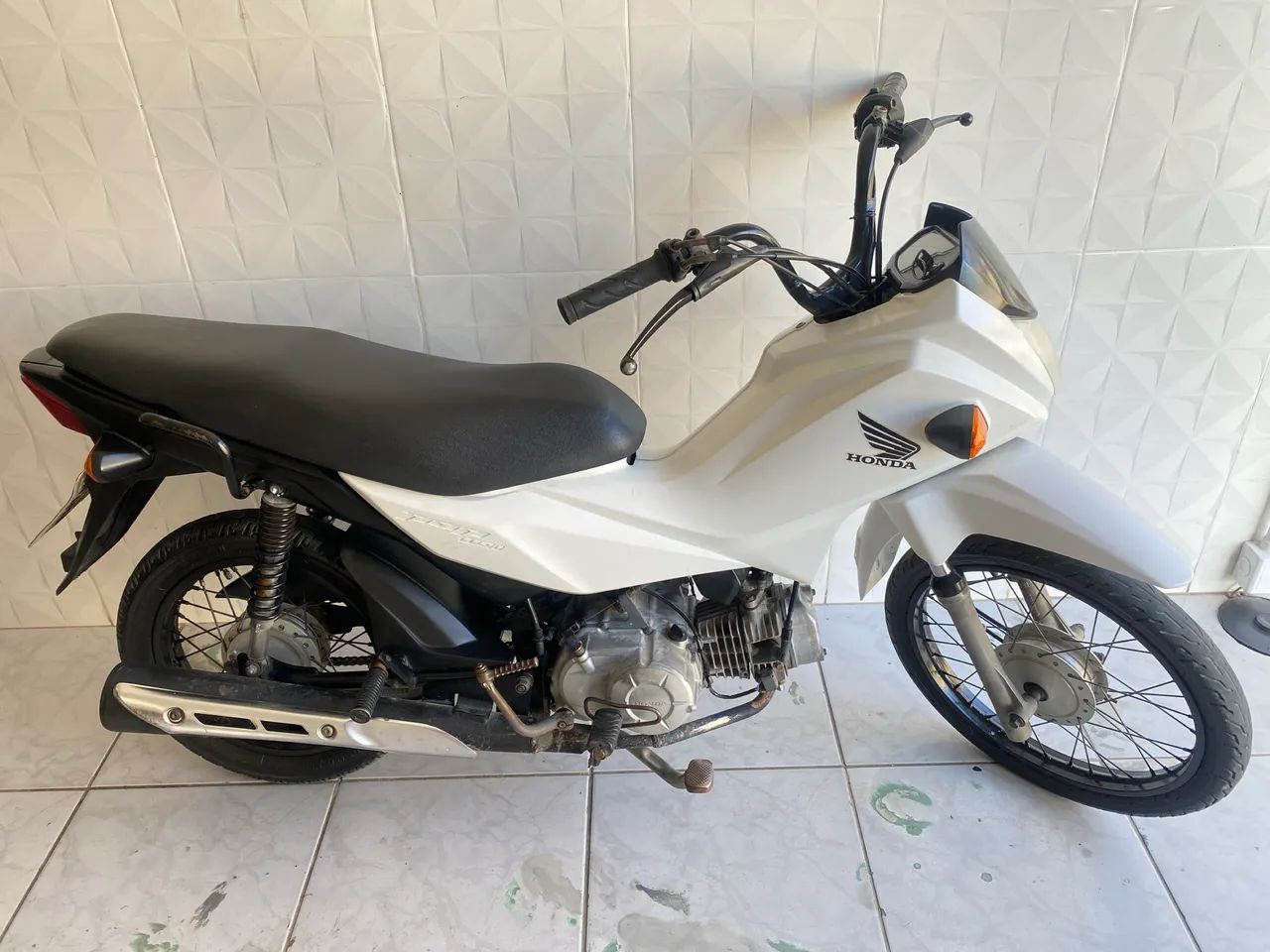 Vendo moto emplacada  - Foto 2