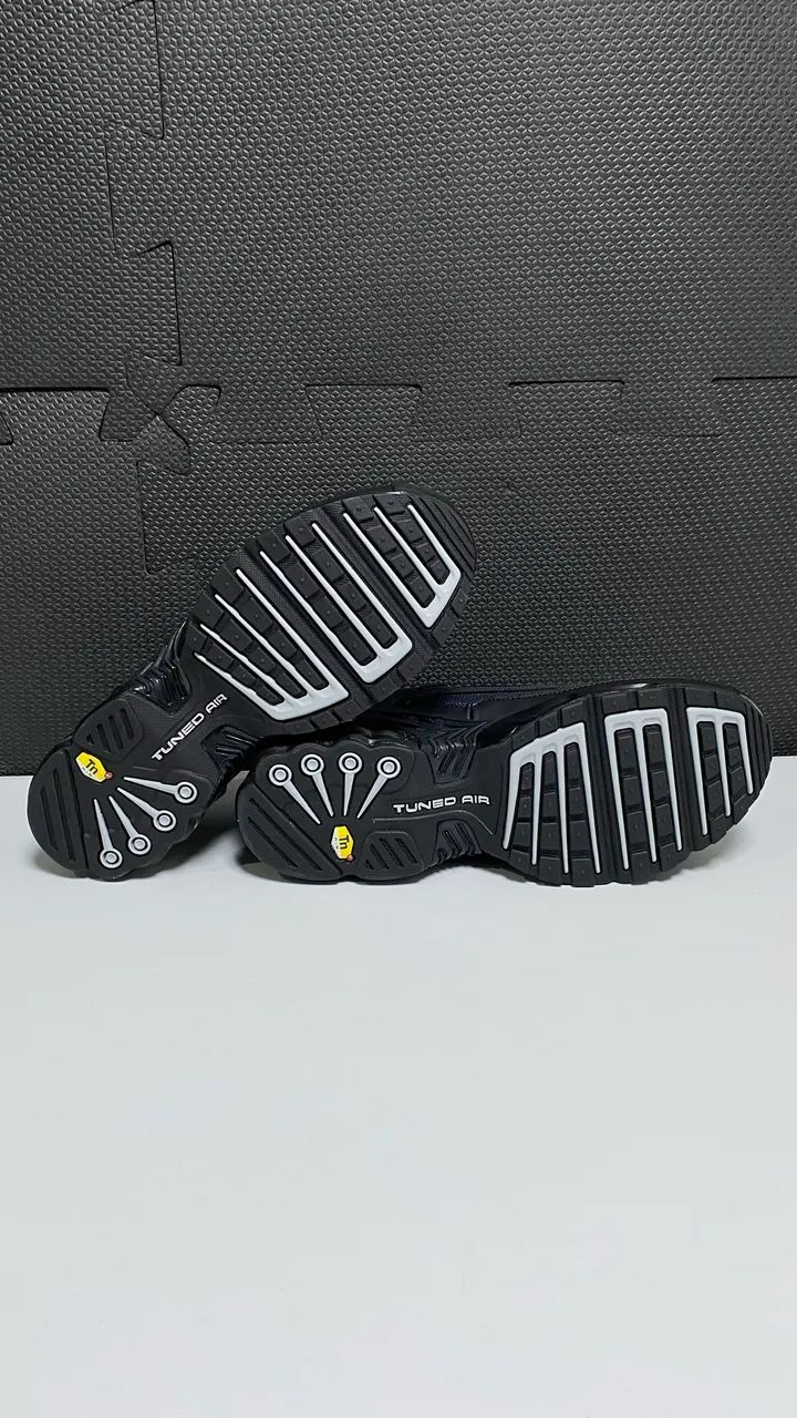 Nike Air Max Plus III Black Wolf Grey - Foto 3