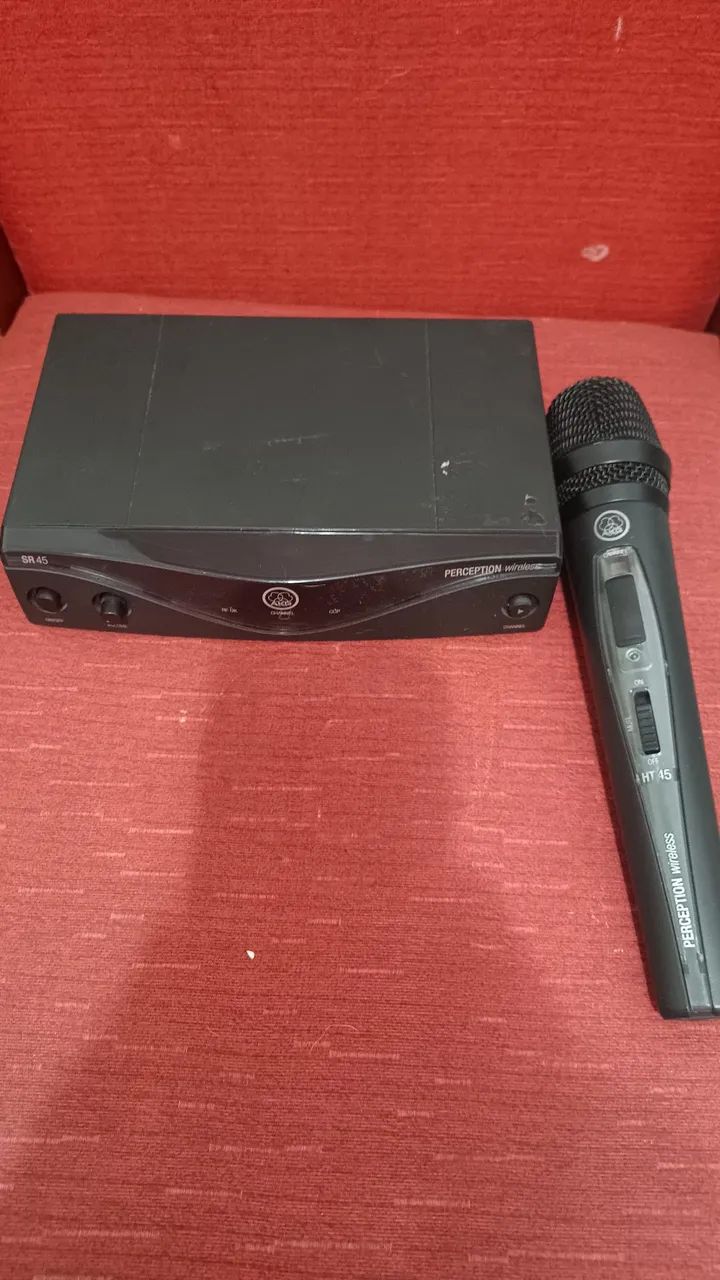 Microfone AKG SR45 sem fio 