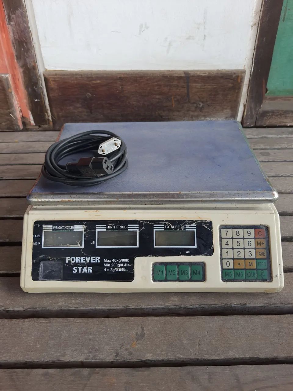 Balança Eletrônica Digital Forever Star 40kg - Bivolt