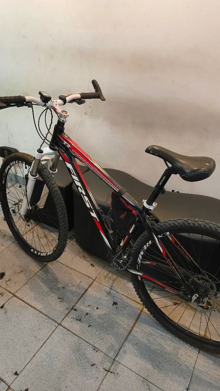 Vendo aro 29 semi-nova já com acessórios - Foto 2