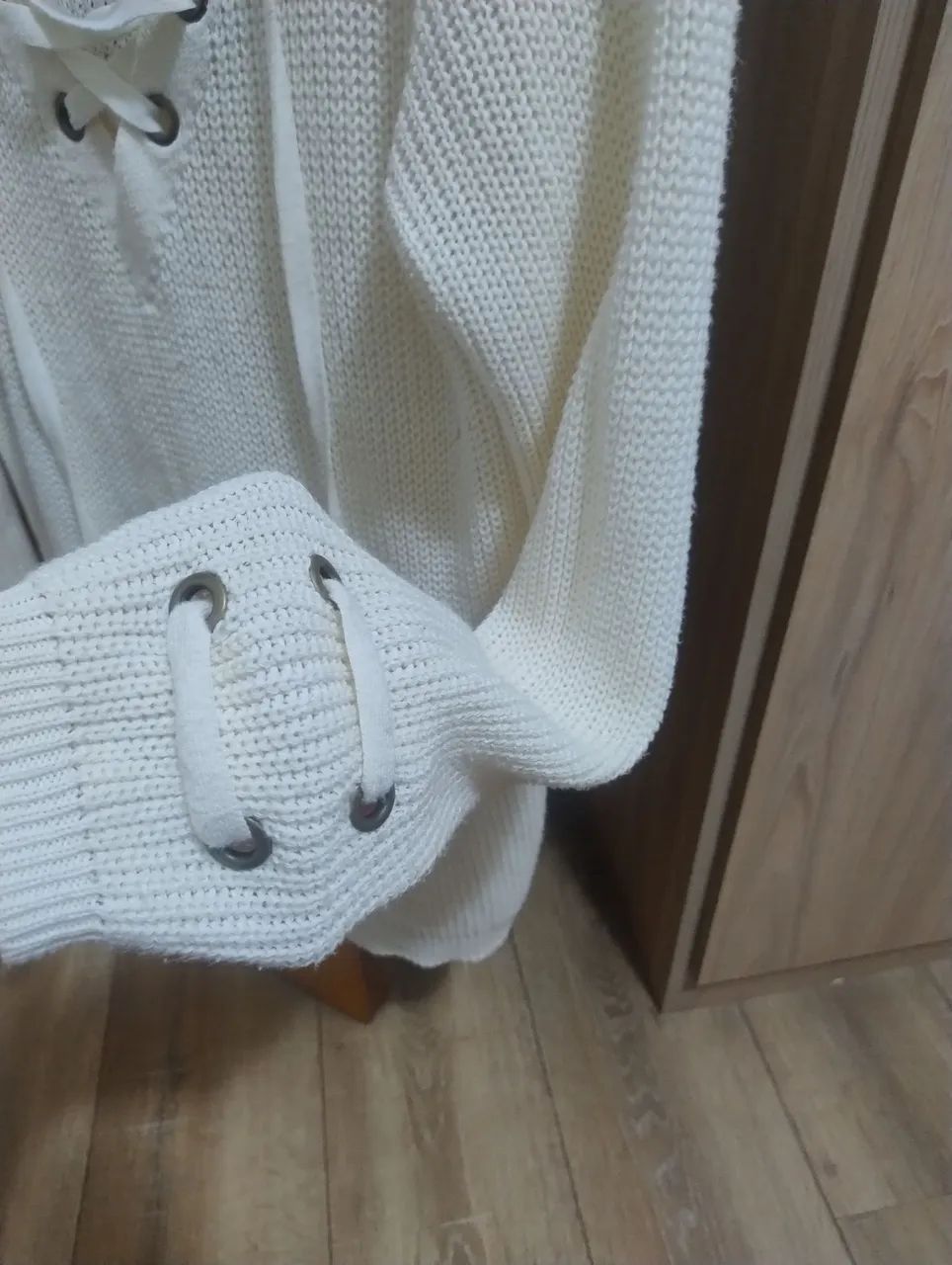 Blusa de linha,na cor bege, - Foto 2