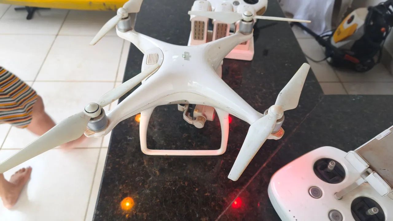 DJI Phantom 4 drone  - Foto 3