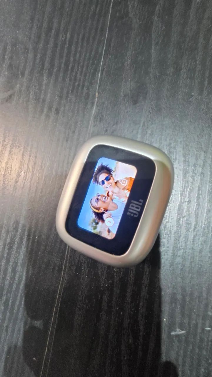 Fone JBL live beam 3