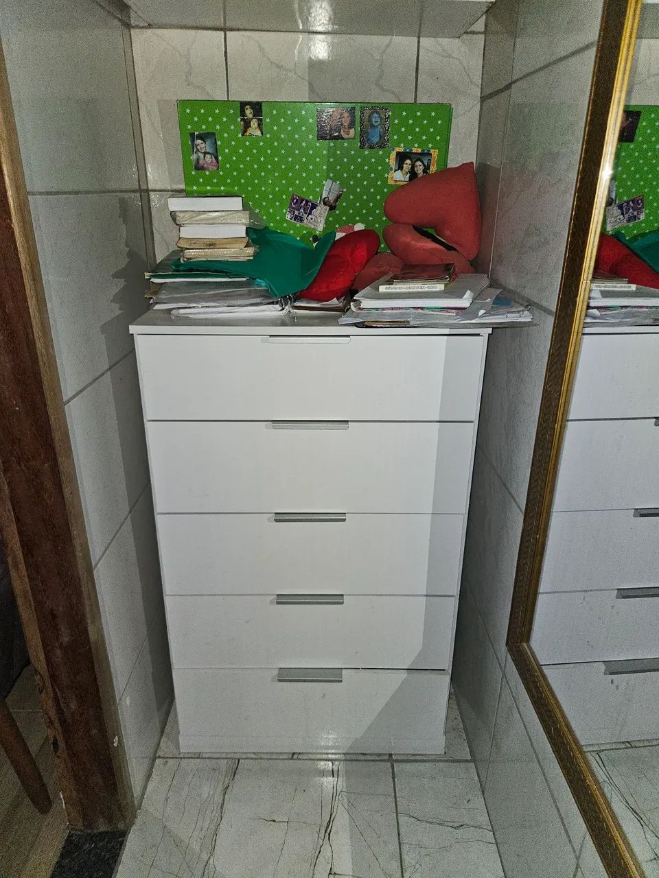 Cômoda de 5 gavetas