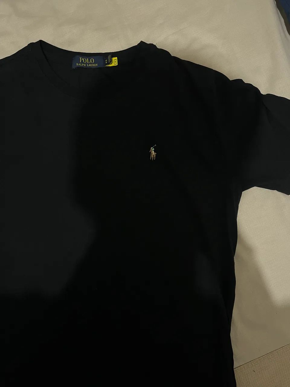Camiseta preta Polo Ralph Lauren. 