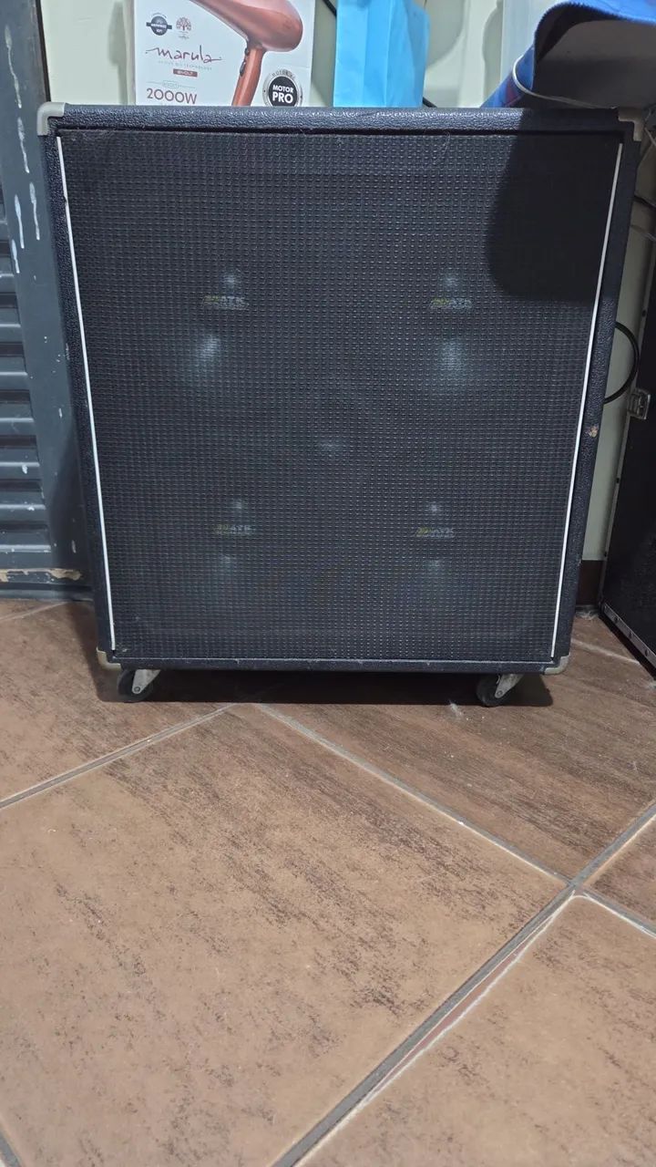Gabinete de Contrabaixo Acoustic 4x10 Vintage 600W