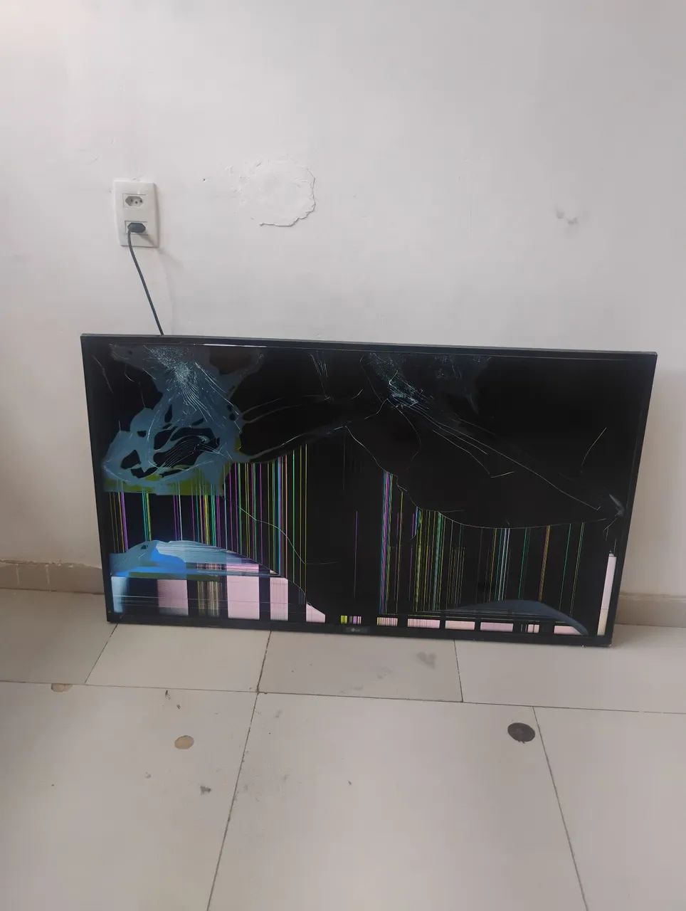 Vendo tv LG 50 polegadas para retirada de peças - Foto 2