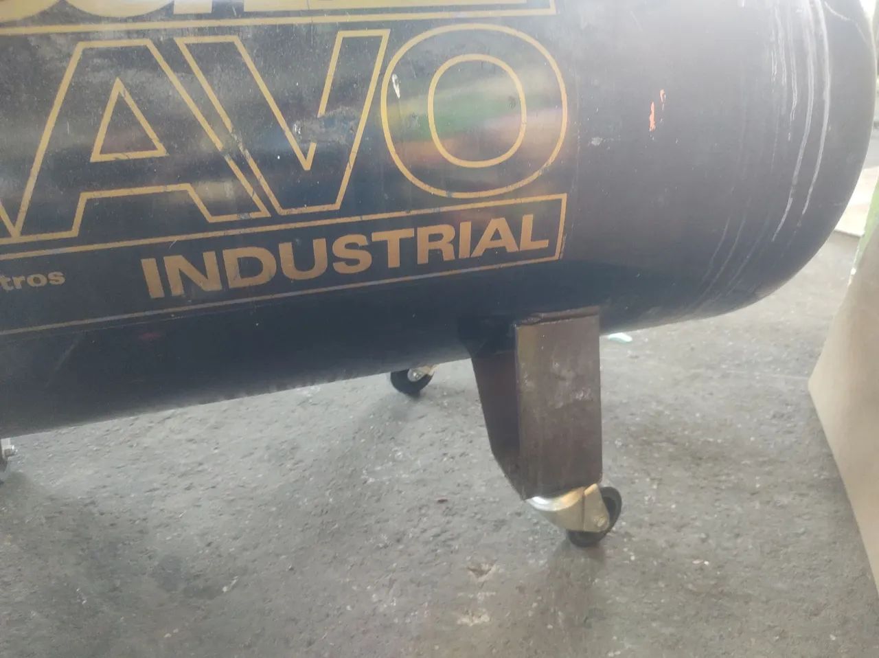 Compressor 200 litros Schulz bravo  - Foto 5