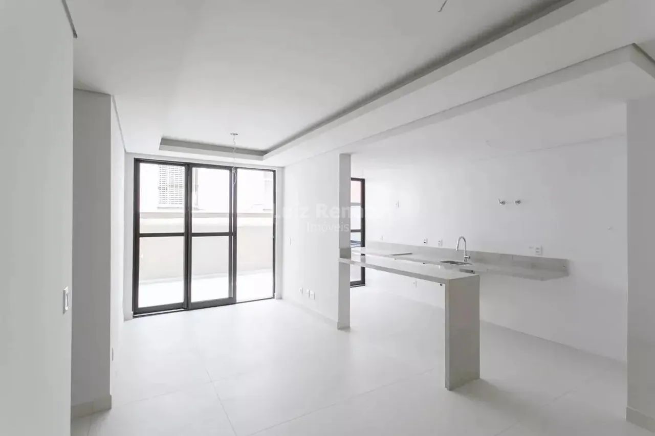 Apartamento á venda no bairro Prado