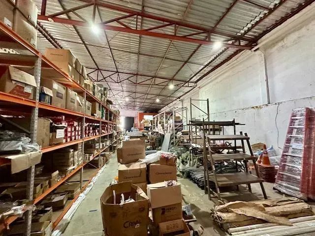 ALUGO GALPÃO - 420 m2 - CENTRO - IDEAL PARA SUA EMPRESA! - Foto 5