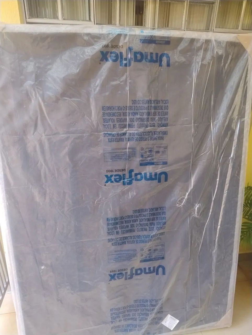 Vendo Cama Box Sem USO 