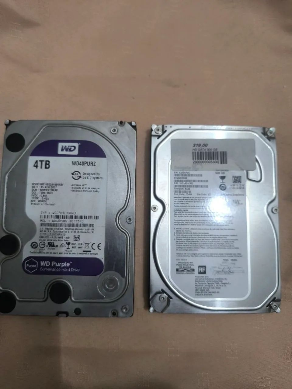 2 HDs 4T e 500MB.