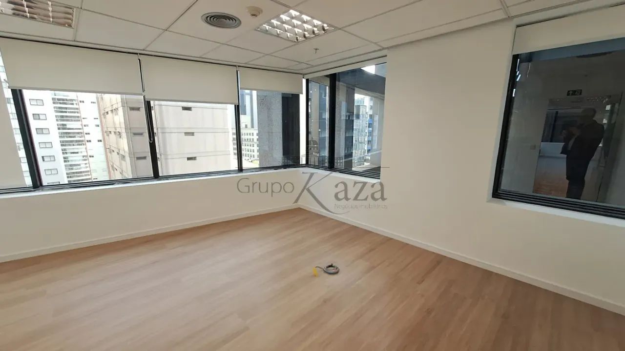 Conjunto Comercial Mobiliado - Vila Olímpia - 367m². - Foto 2
