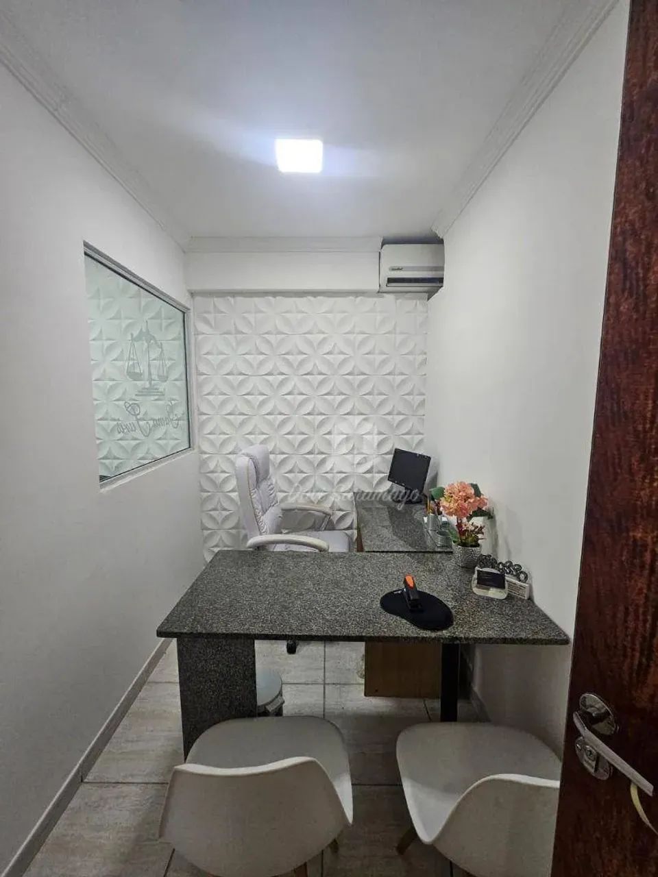 Sala Comercial à Venda no Centro de Niterói - Foto 3