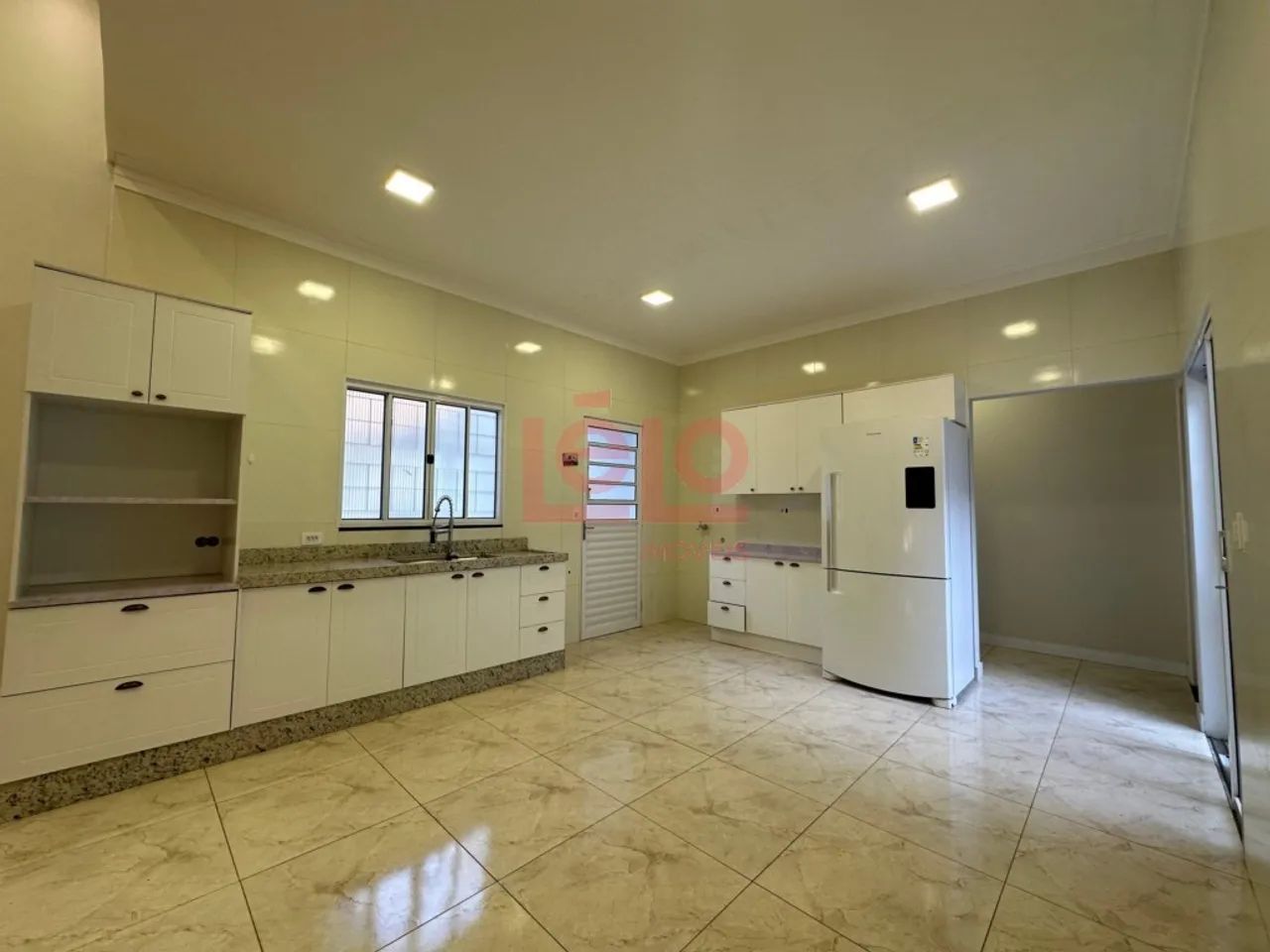 Casa moderna com 2 suítes na Zona 07: conforto, praticidade e localização privilegiada - Foto 4