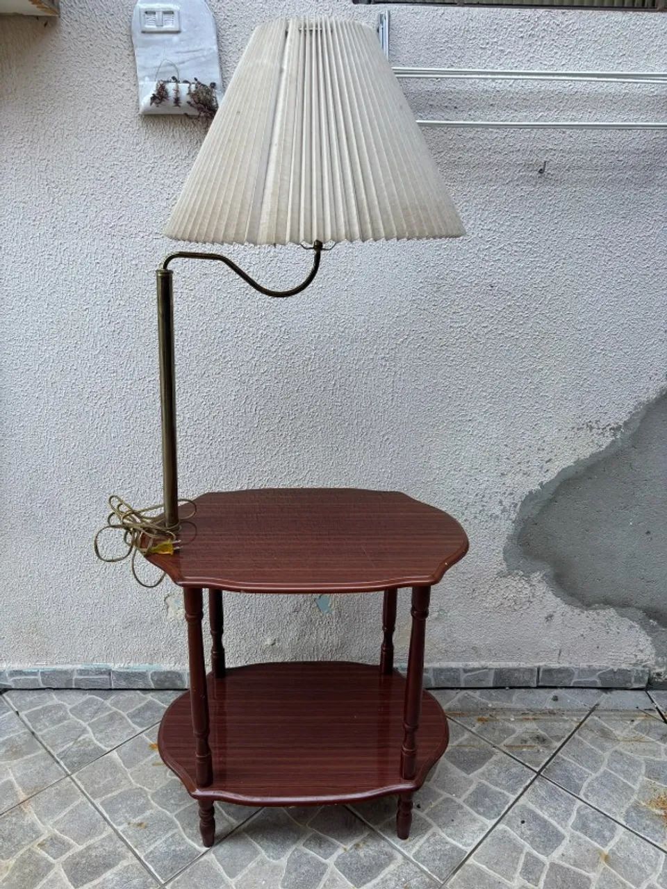 MESA LATERAL COM LUMINÁRIA INTEGRADA - Foto 2
