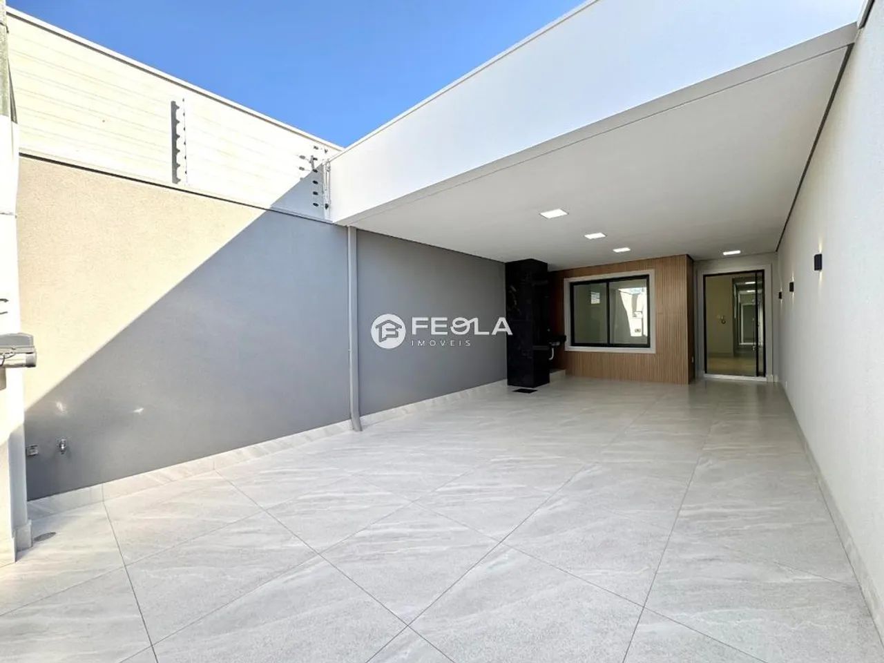 Casa à venda em Santa Bárbara D'Oeste, Vila Mollon, com 2 quartos, com 120 m²