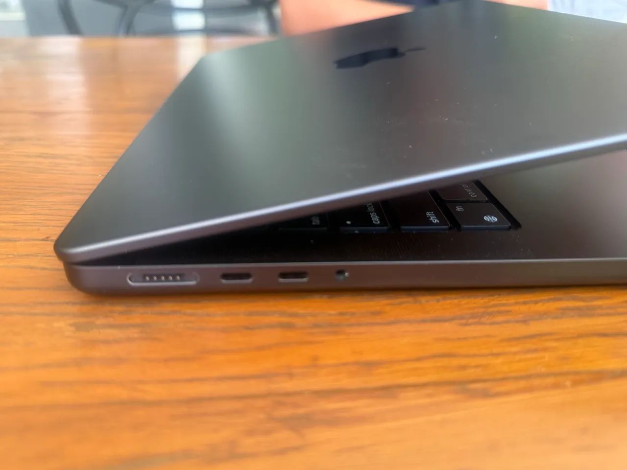 Apple Macbook Pro 14  M3 Pro Mrx33ll/a Space Black 18gb - Foto 4